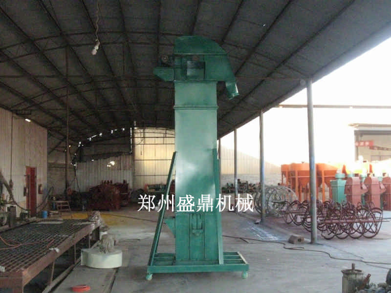 移動式畚斗提升機(jī)